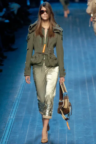 Look 23